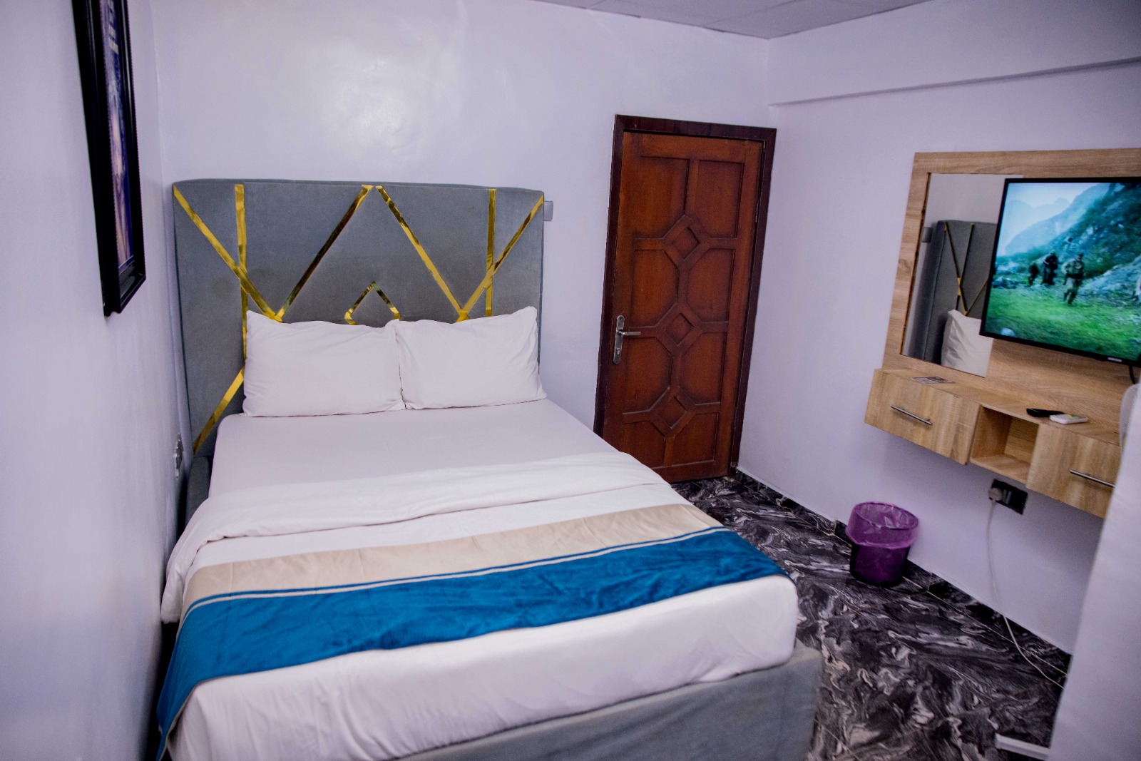 Studio Apartment